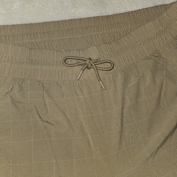 Athleta Brooklyn Textured Jogger Pants Silt Taupe Khaki Tan Women's Size 20 - Picture 8 of 15